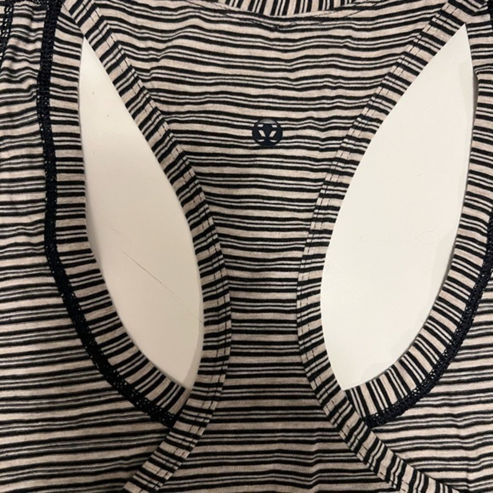 Lululemon yogi racerback - Picture 10 of 13